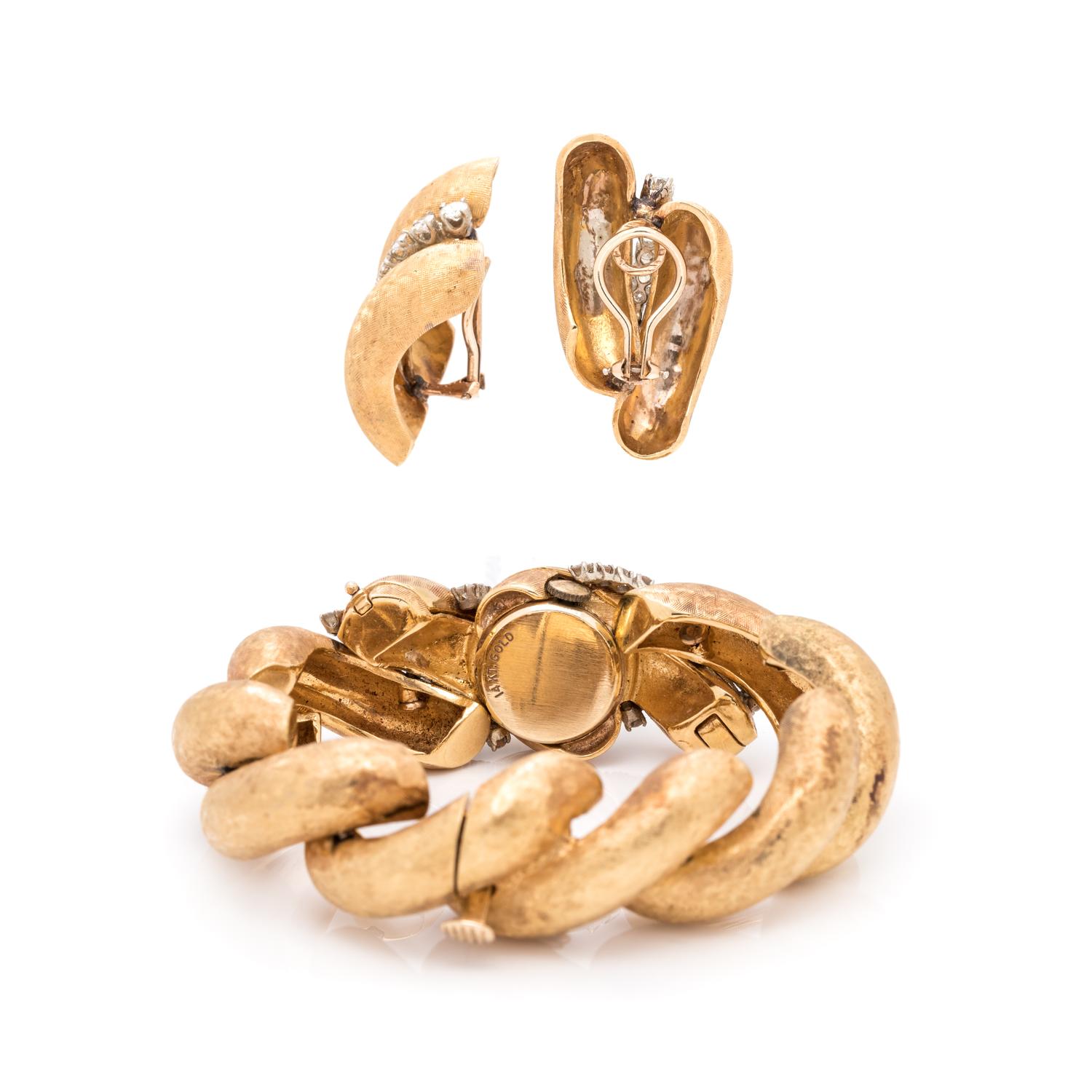 YELLOW GOLD AND DIAMOND SET