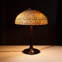 Acorn table lamp