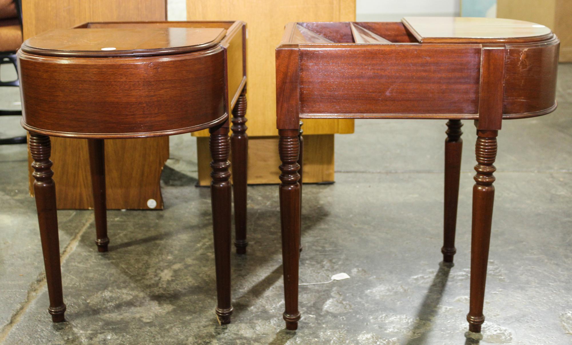 A Pair of Mahogany End Tables, Kittinger Height 23 1/2 x width 22 1/2 inches. — SECOND HALF 20TH CENTURY