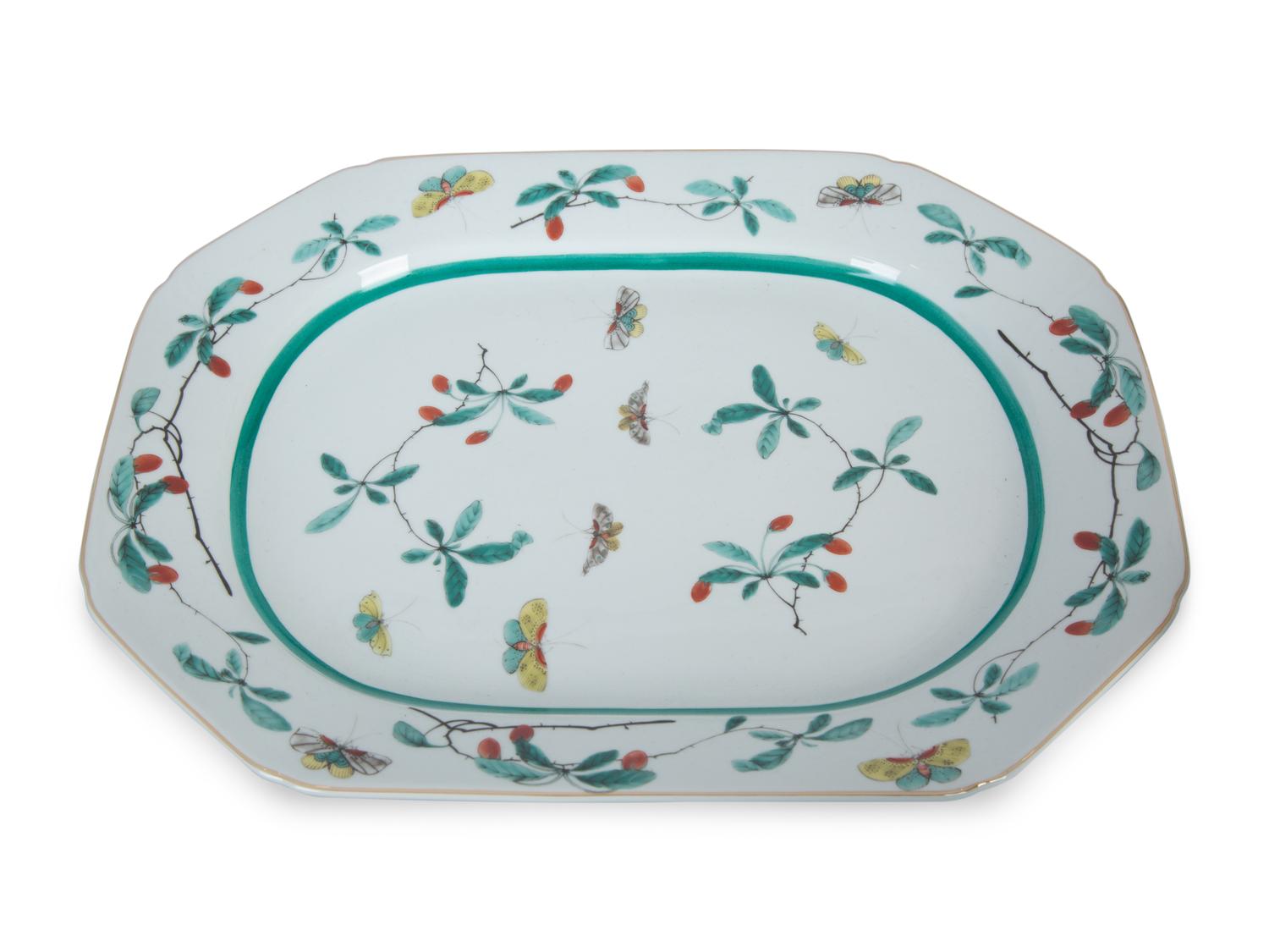 A 62-Piece Mottahedeh Famille Verte Porcelain Part Dinner Service — 20TH/21ST CENTURY