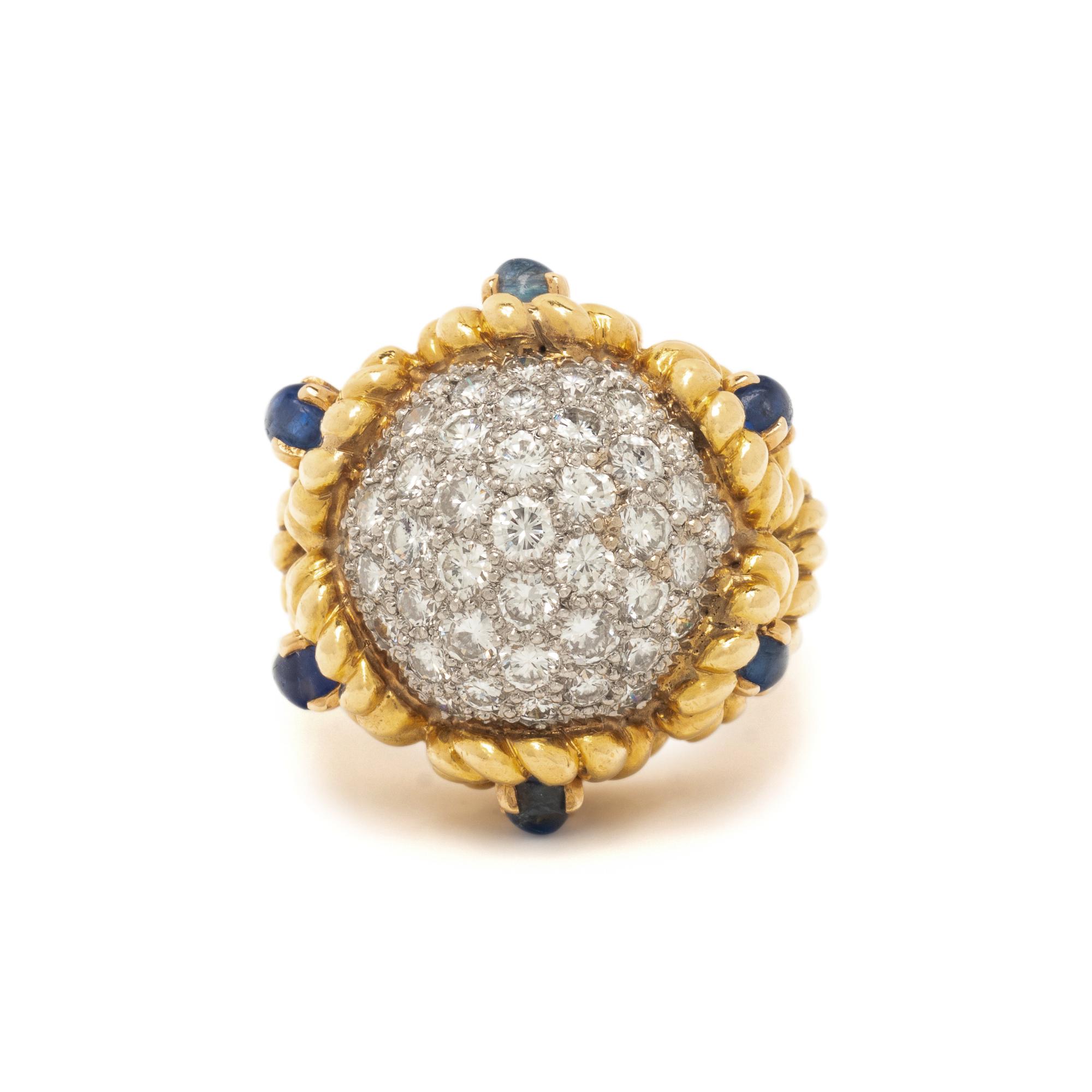 YELLOW GOLD, DIAMOND AND SAPPHIRE RING