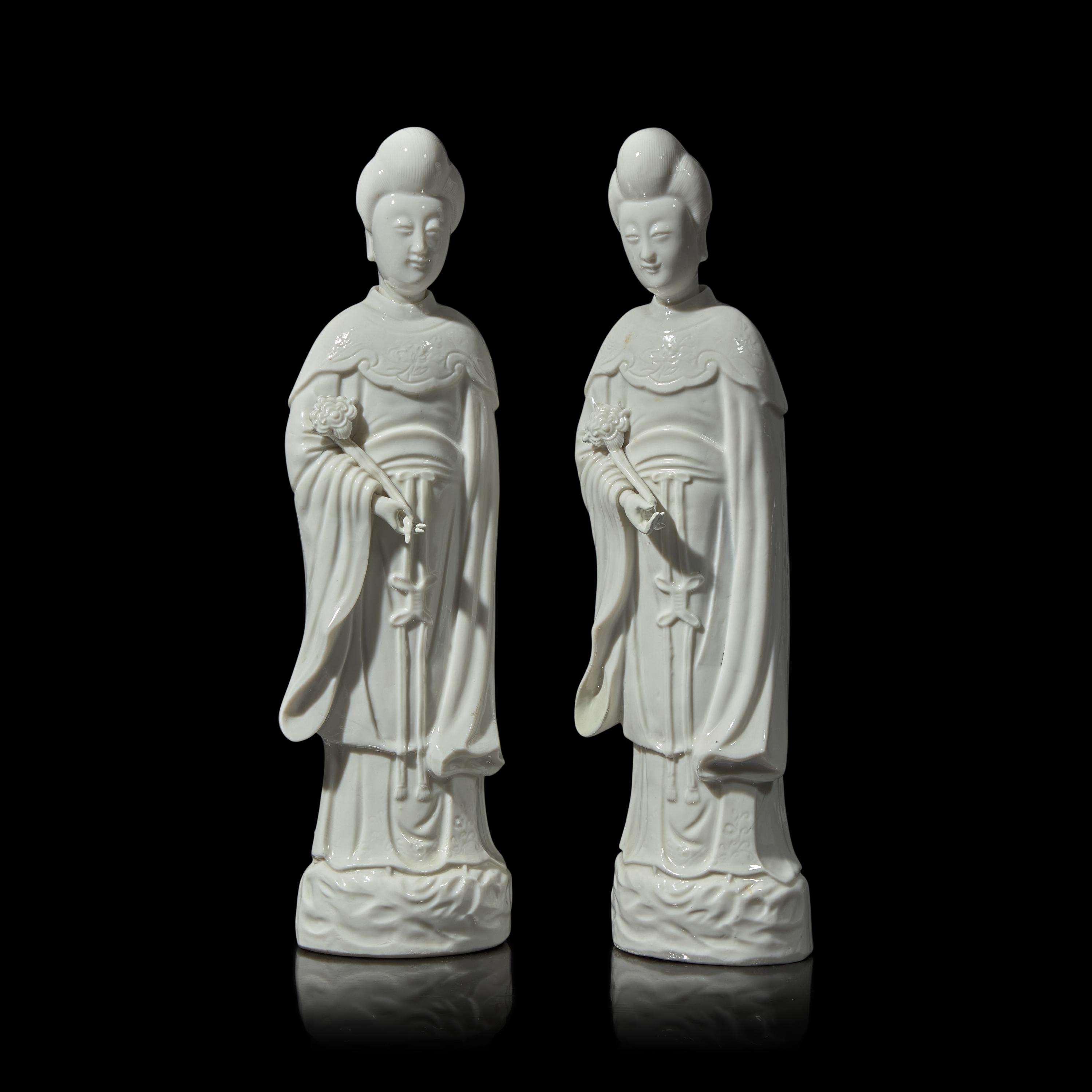A Pair of Chinese Dehua Porcelain Figures of Meiren, Kangxi Period 清康熙 德化白瓷美人一對
