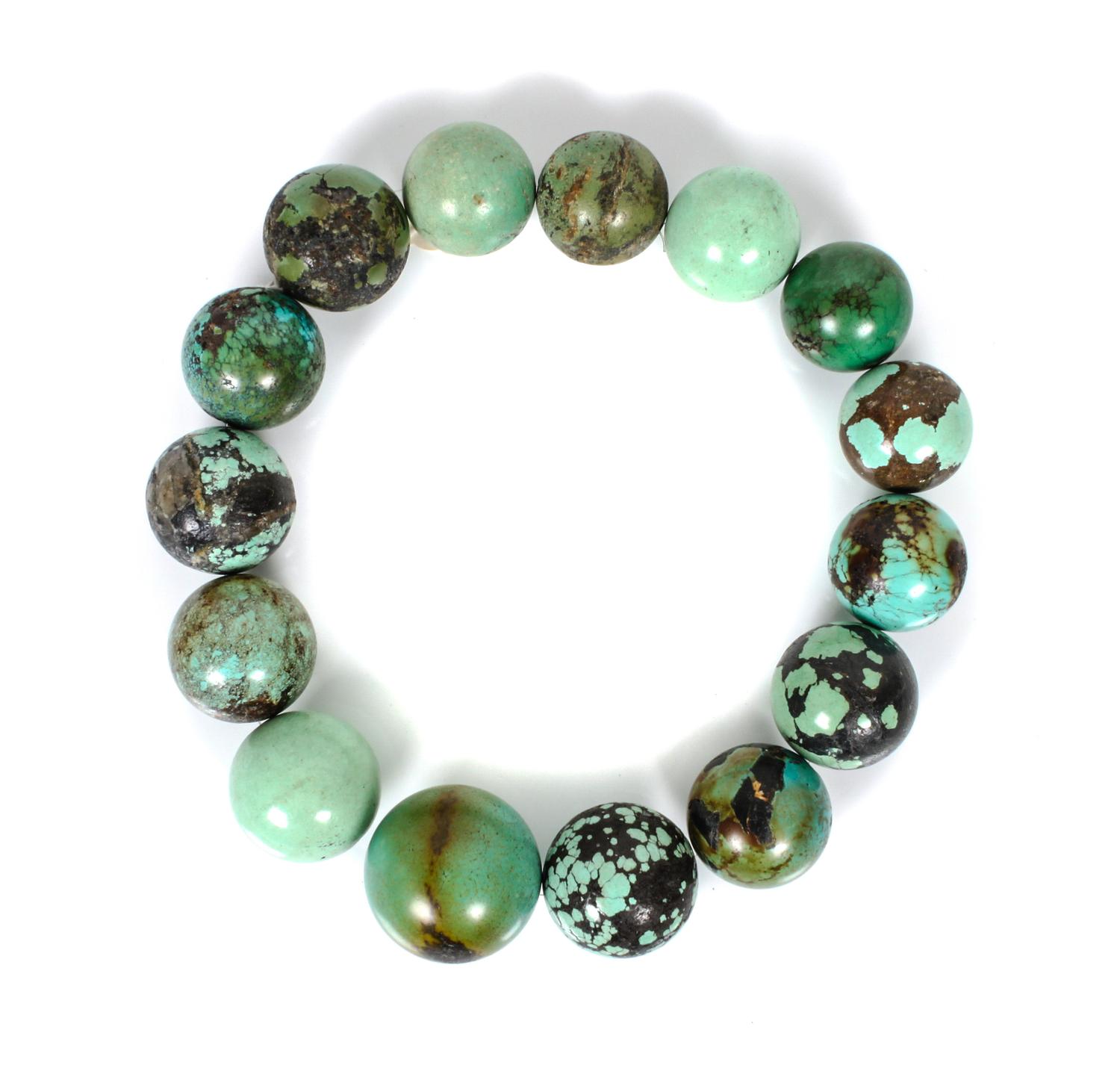 A Southwestern Style Turquoise Necklace Length 18 inches.