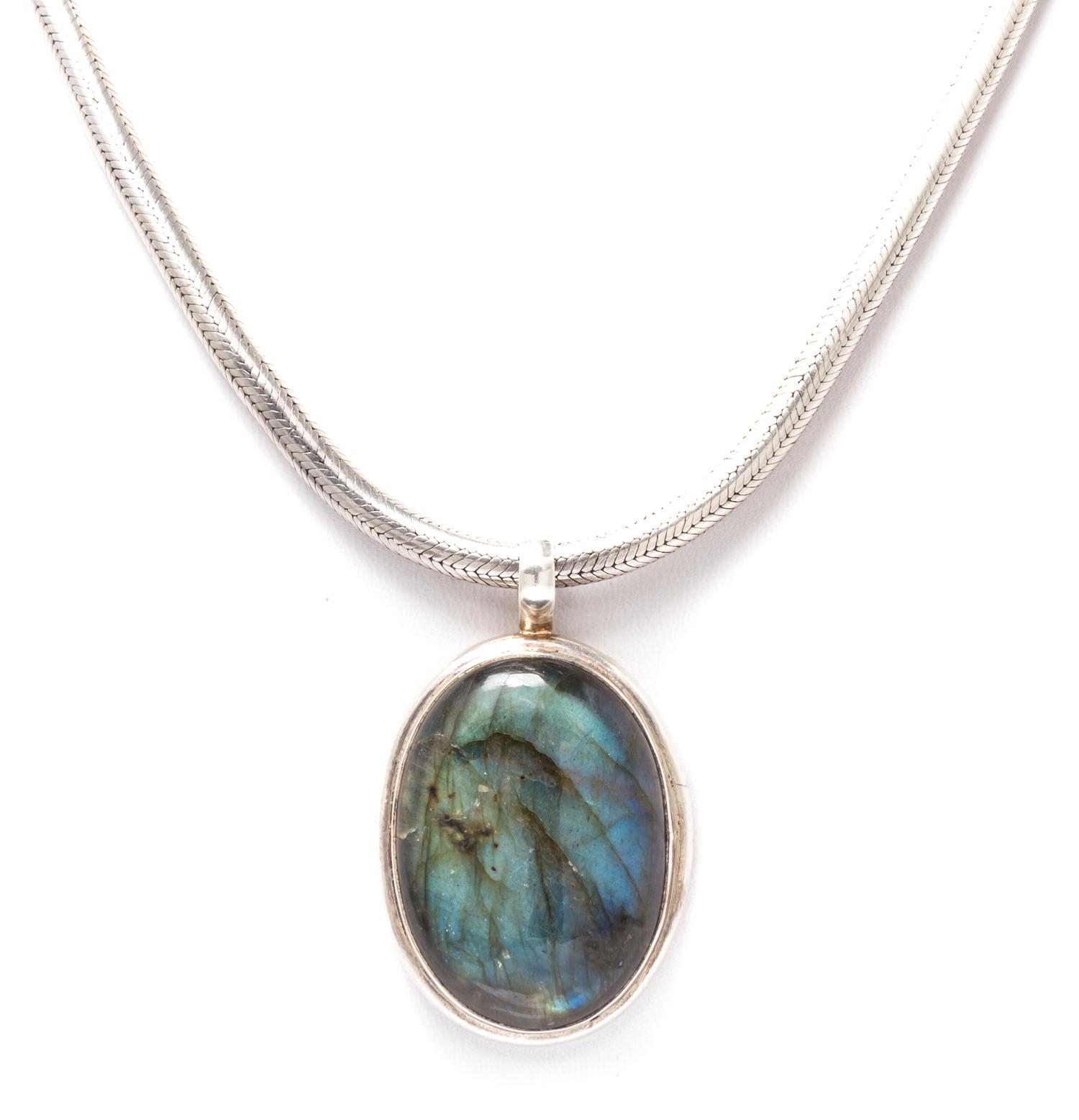 A Sterling Silver and Labradorite Pendant Necklace, 73.90 dwts.