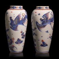A Pair of Chinese 'Imari' Palette Vases, Kangxi Period — 清康熙 仿日本伊萬裏燒青花瓶一對