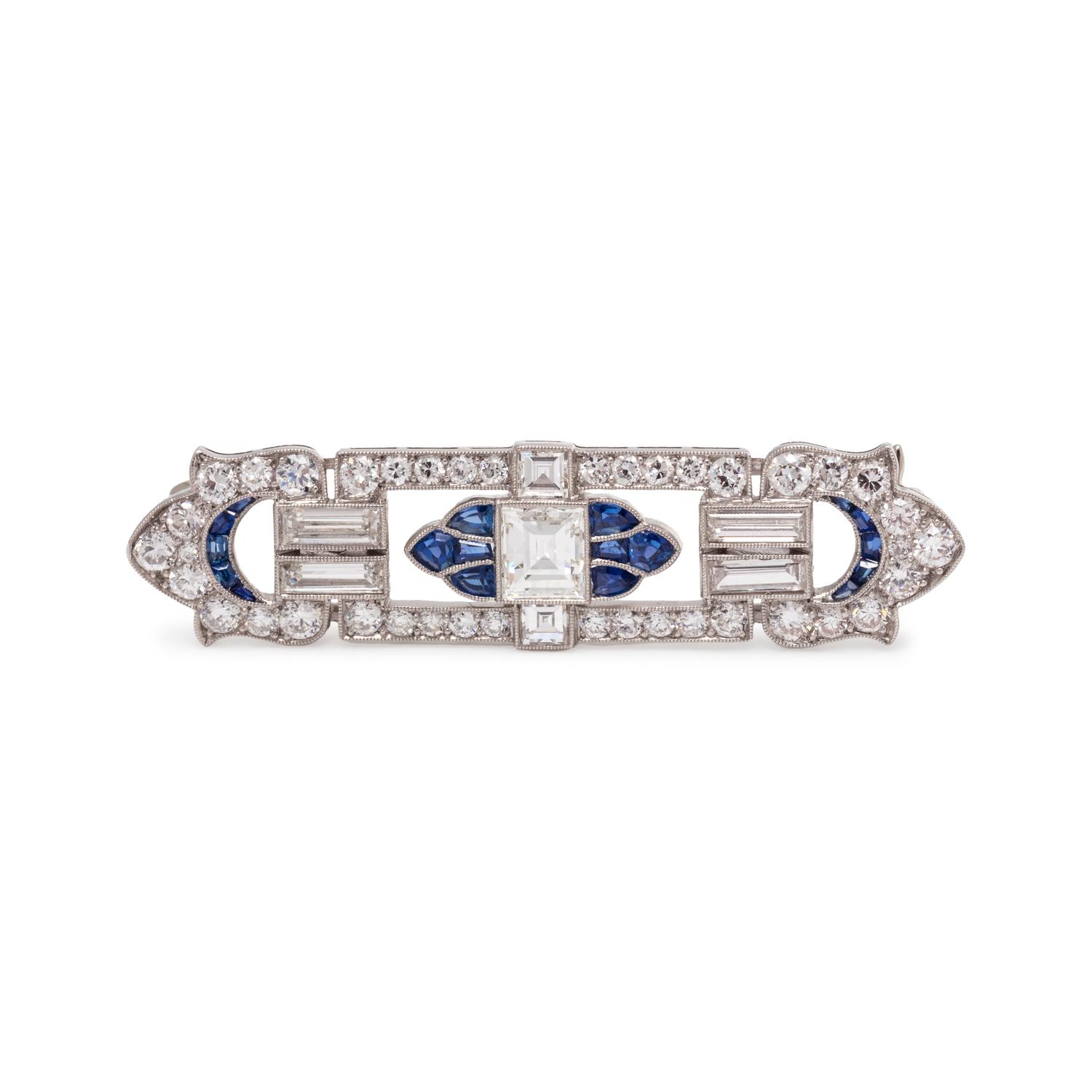 ART DECO, DIAMOND AND SAPPHIRE BROOCH