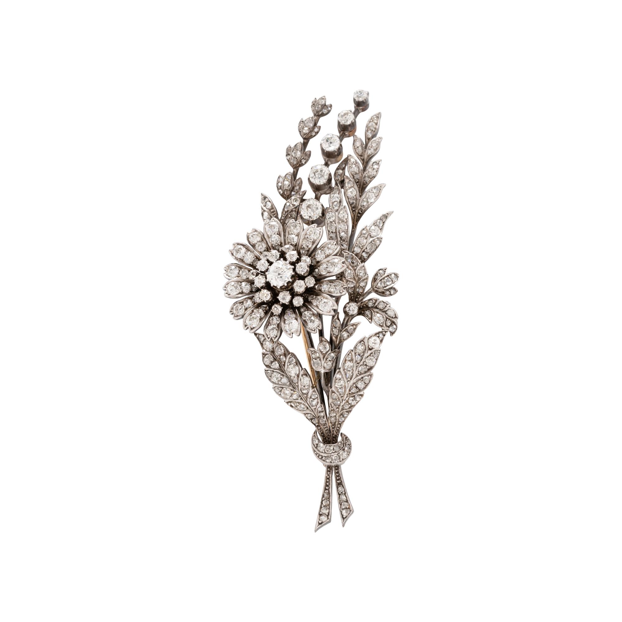 VICTORIAN, ARITCULATED DIAMOND FLOWER SPRAY BROOCH