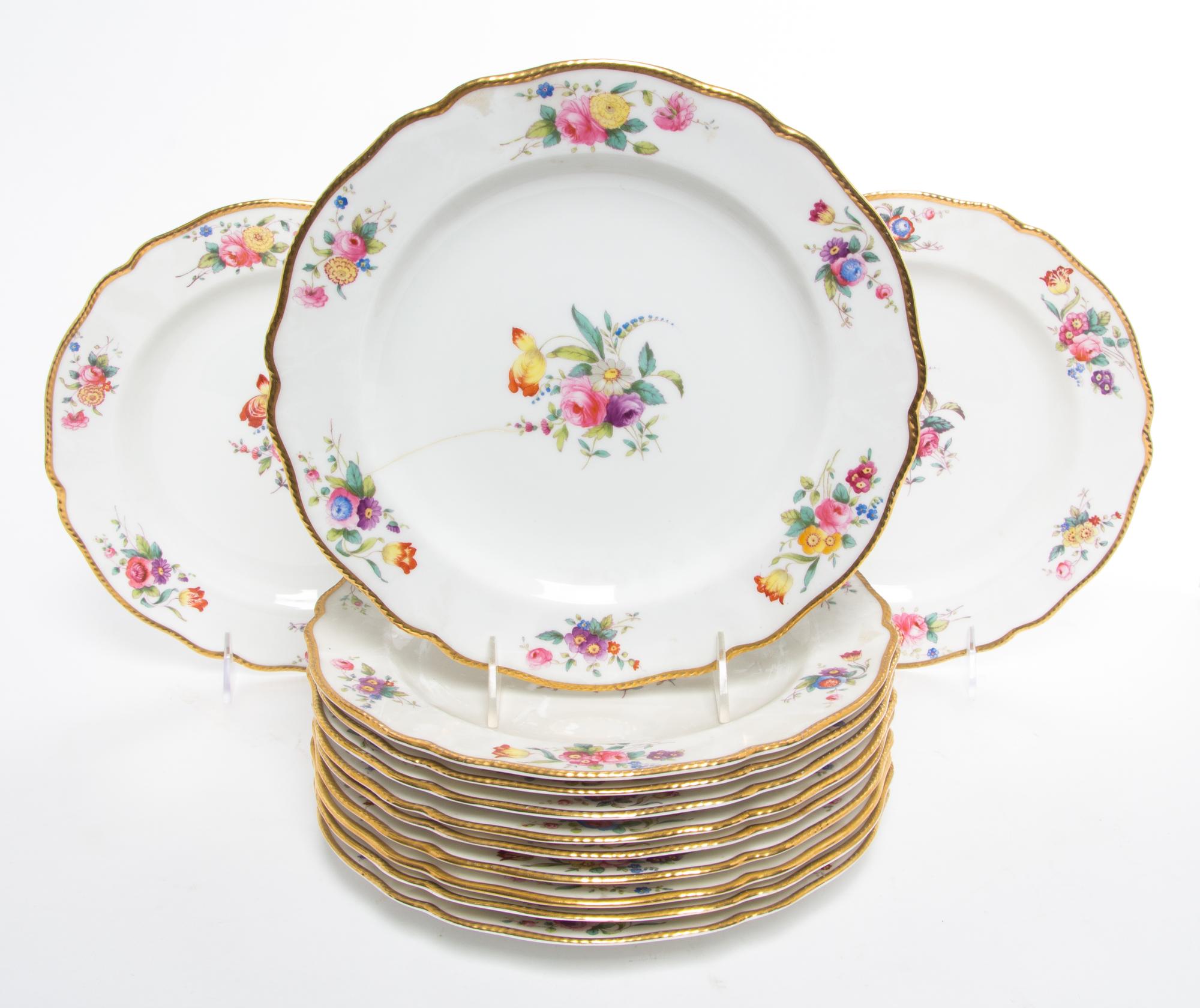 A Set of Twelve Spode Dinner Plates Diameter 10 1/8 inches. — 20TH CENTURY