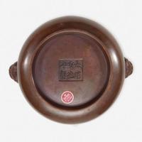 A Chinese patinated bronze circular censer 铜香炉
