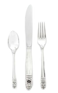 An American Silver Flatware Service, International Silver Co., Meriden, CT, 20th Century, Royal Danish pattern, comprising: 12 dinner k
