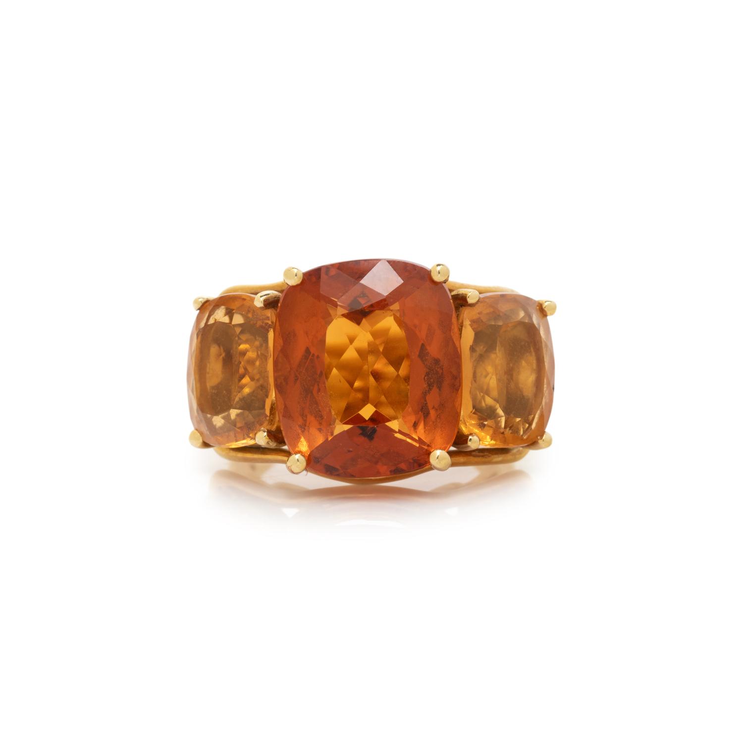 CITRINE AND YELLOW GOLD RING