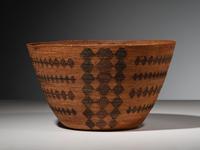 Mono Polychrome Basket