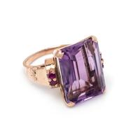 AMETHYST AND GEMSTONE RING