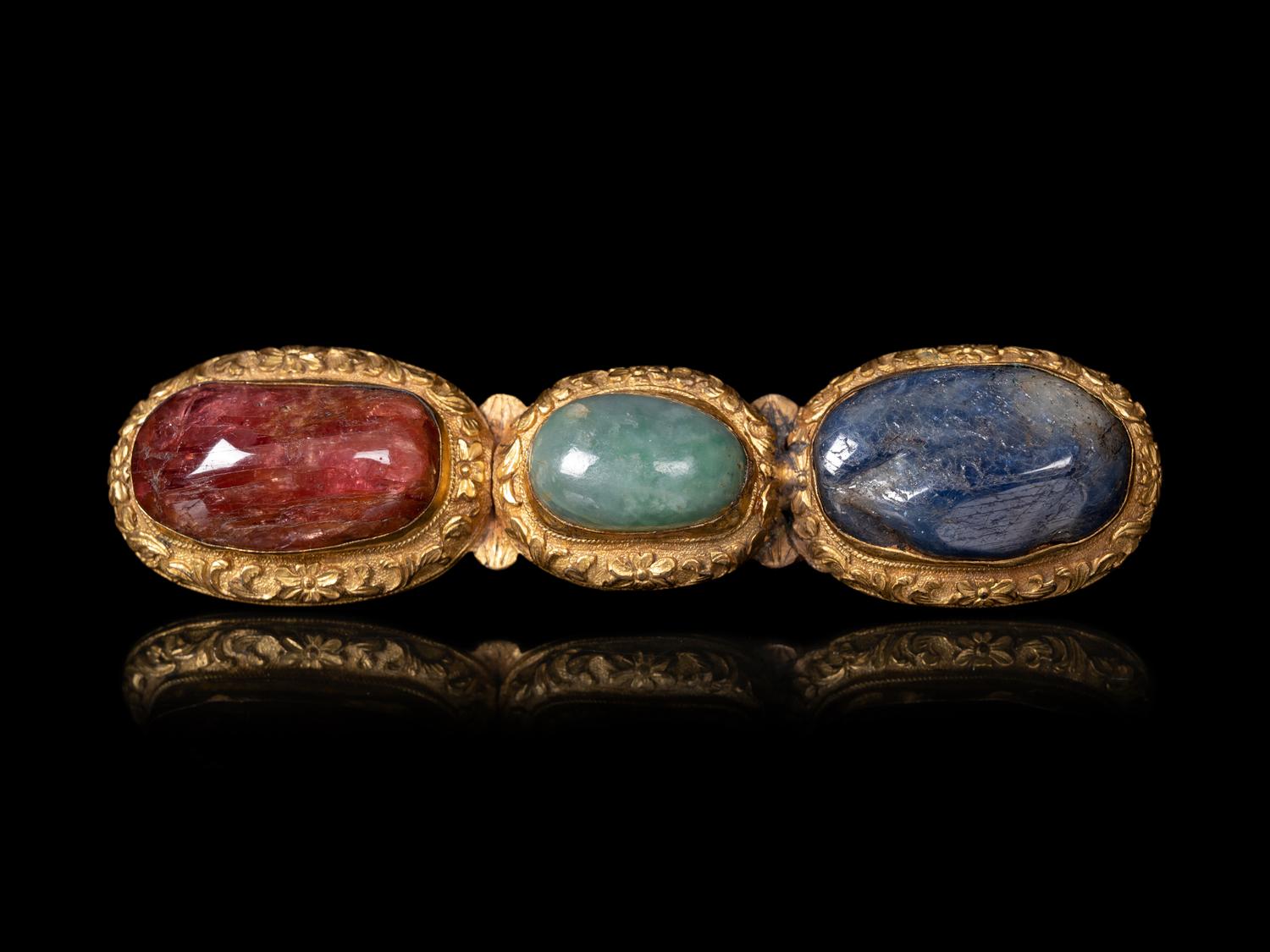 Six Chinese Hardstone Jewelry Articles
