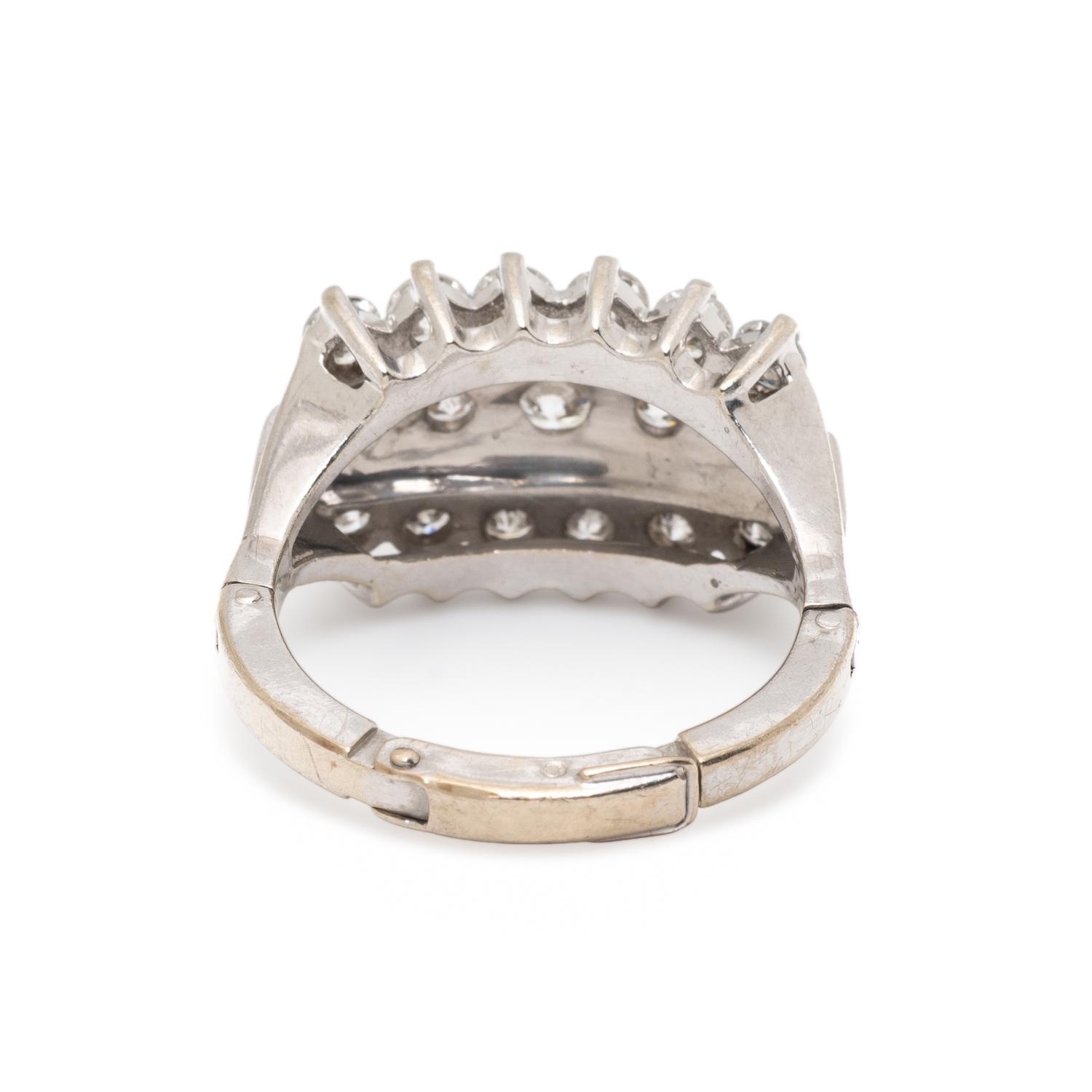WHITE GOLD AND DIAMOND RING