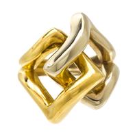 An 18 Karat Yellow and White Gold Ring, 8.70 dwts.