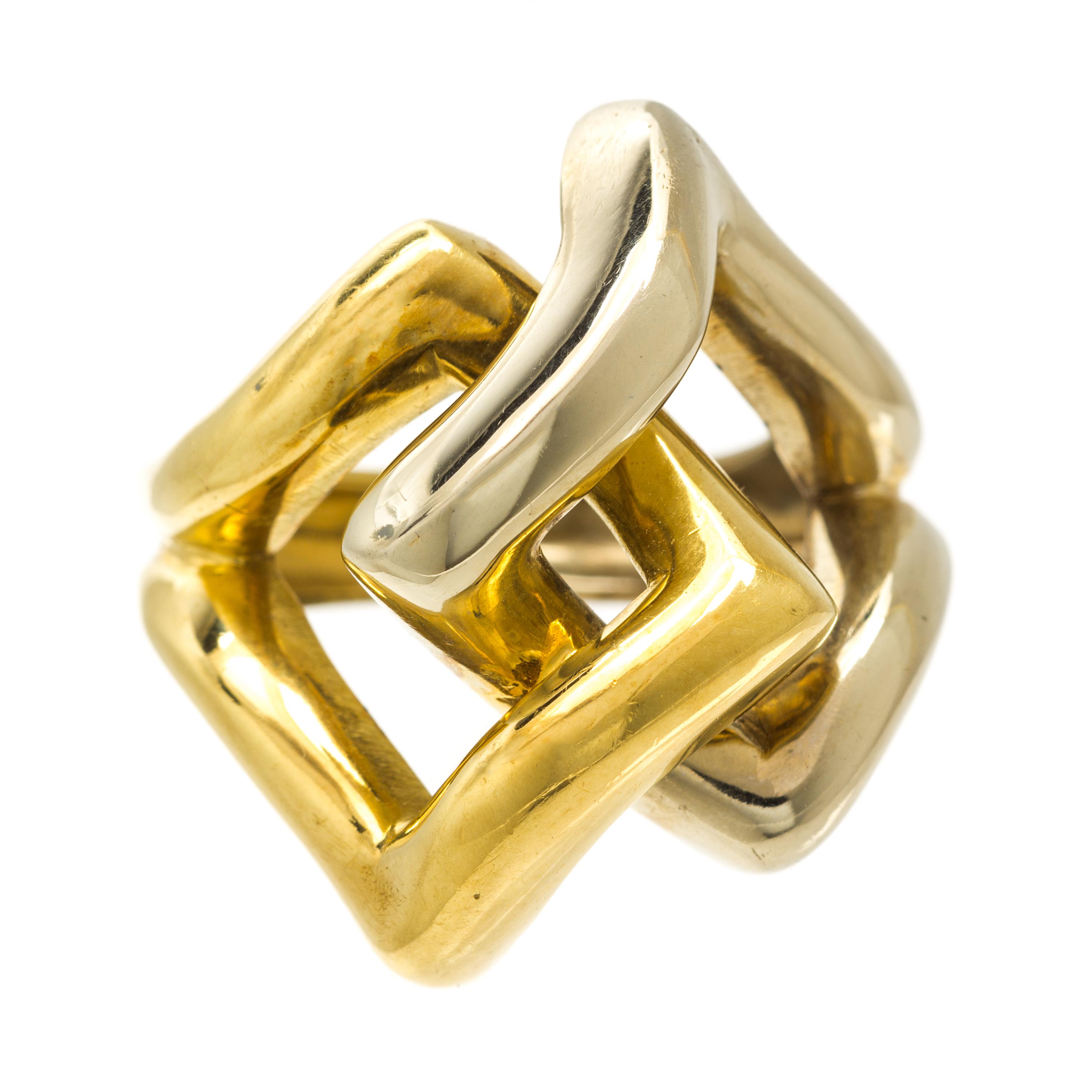 An 18 Karat Yellow and White Gold Ring, 8.70 dwts.
