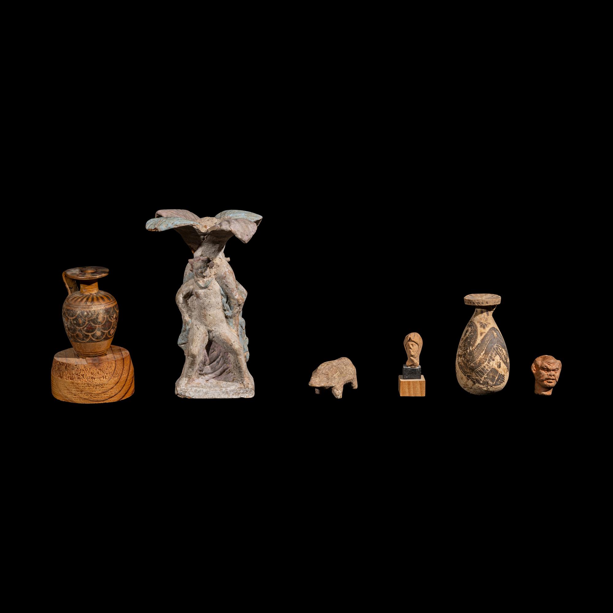 A Group of 6 Greco-Roman Figures and Vessels