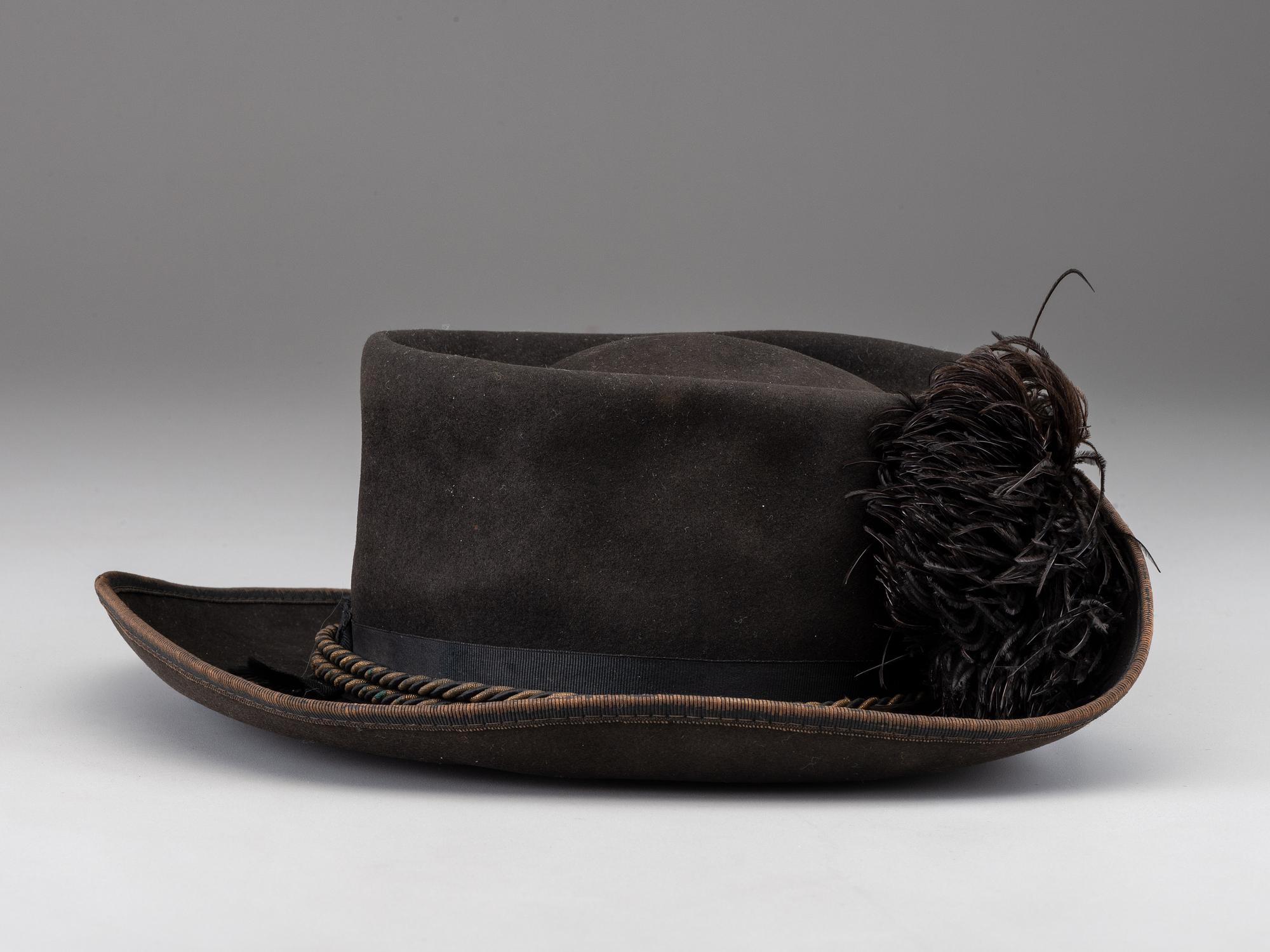 [CIVIL WAR]. Civil War US Officer's slouch hat with regimental number 104.