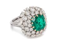 EMERALD AND DIAMOND RING