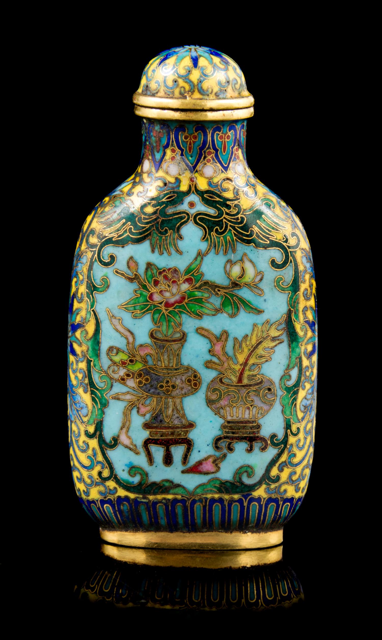 A Cloisonne Enamel Snuff Bottle Height 2 7/8 inches. — LATE 18TH/EARLY 19TH CENTURY