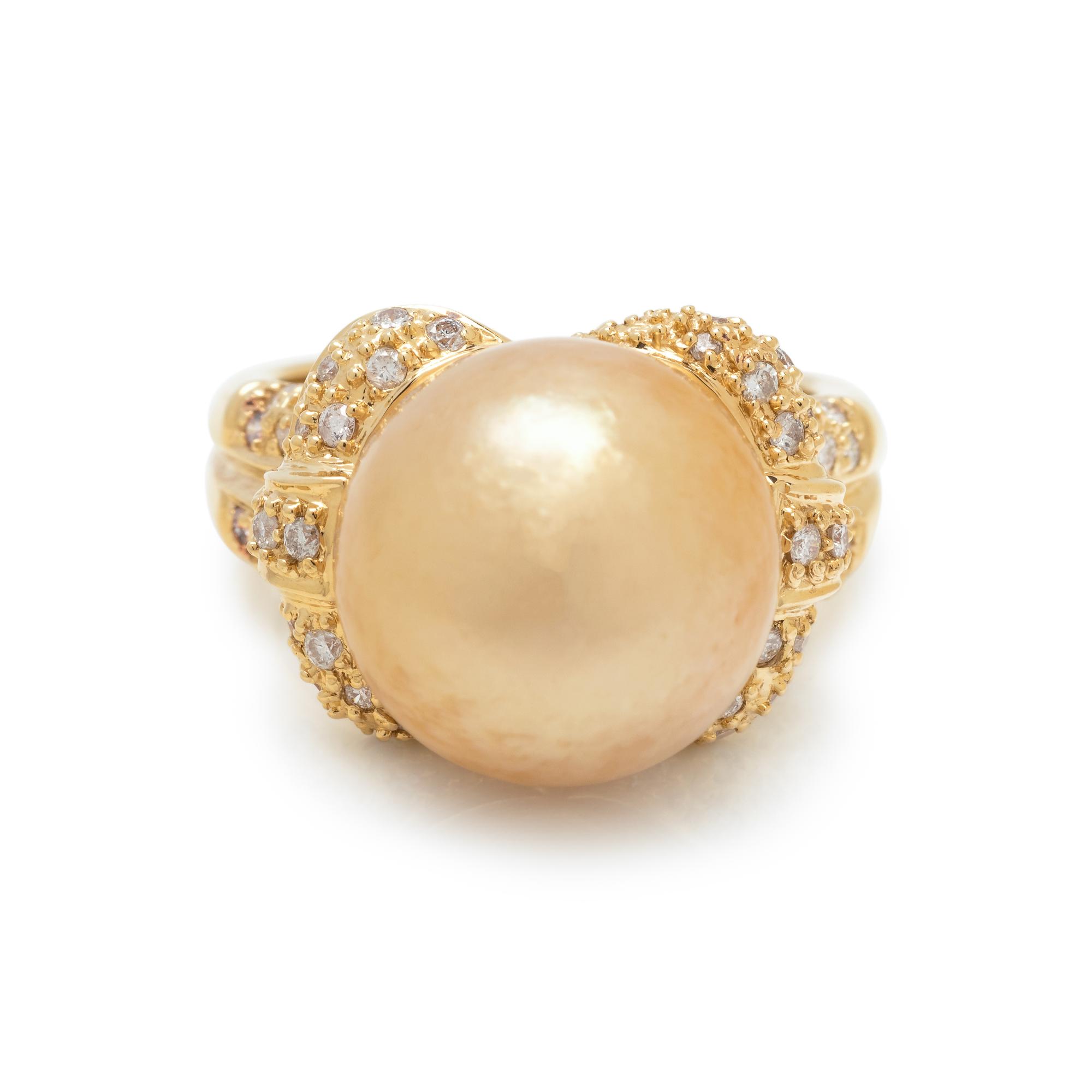 CULTURED GOLDEN SOUTH SEA PEARL AND DIAMOND RING