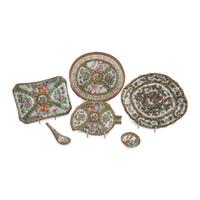 A Collection of Chinese Export Rose Medallion Porcelain Table Articles