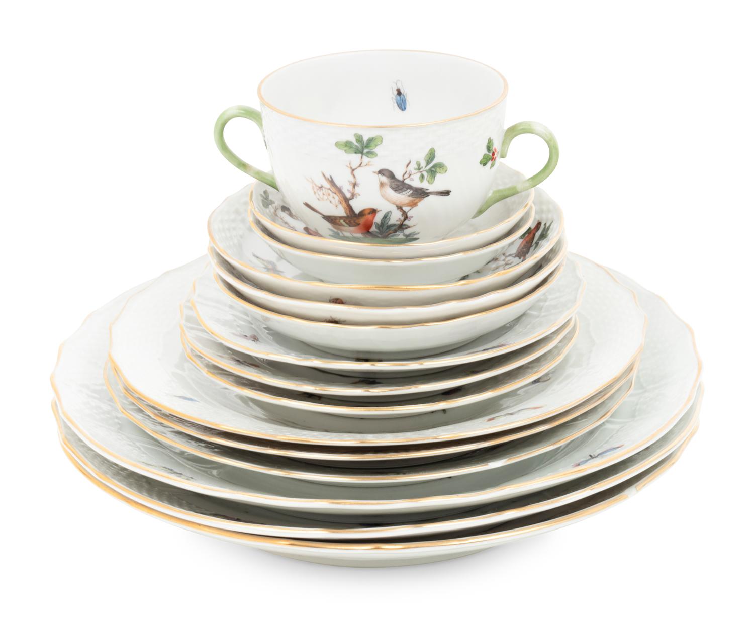 A Herend Porcelain Rothschild Bird Dinner Service
