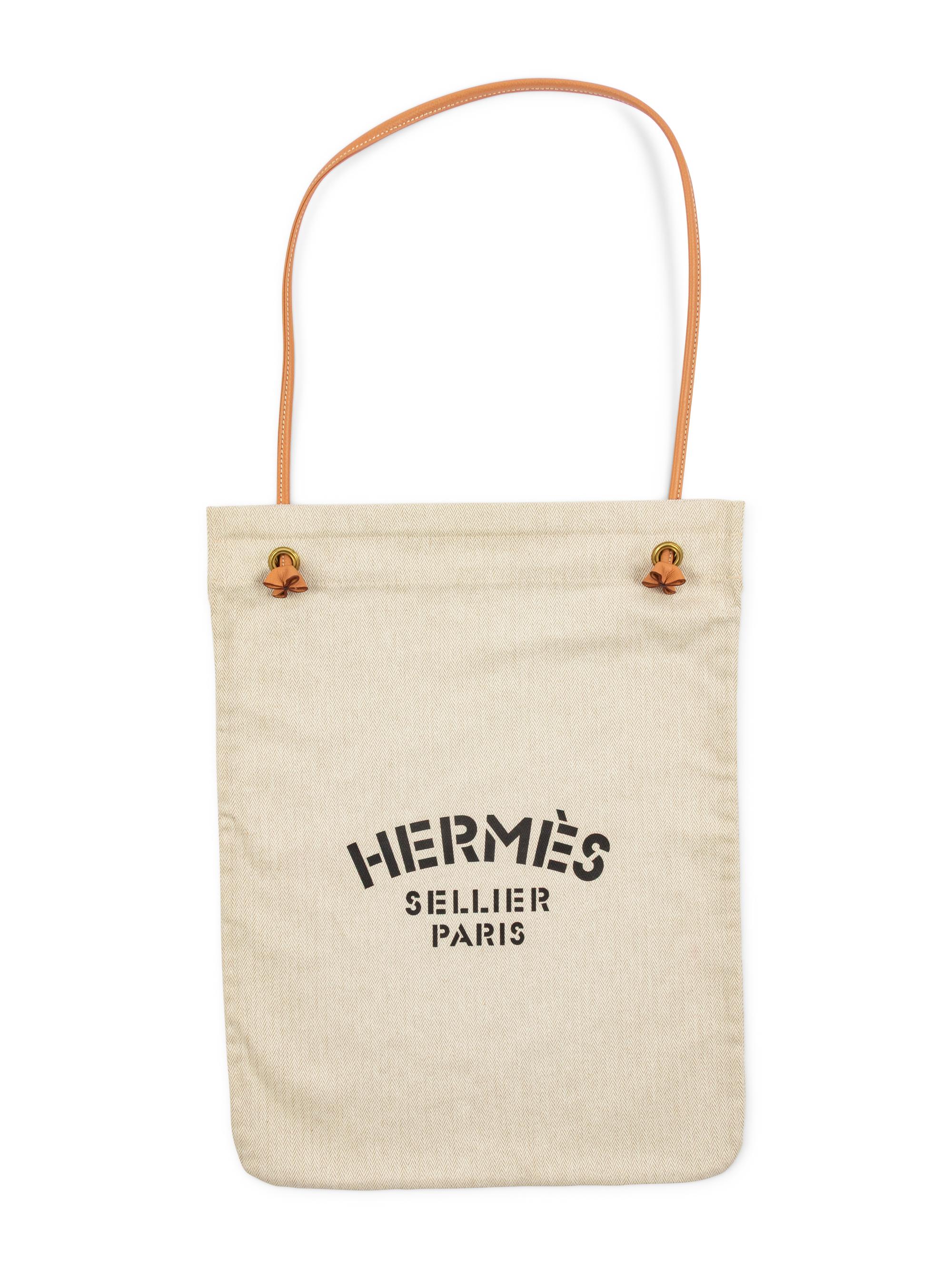 HERMÈS, ALINE GROOMING BAG