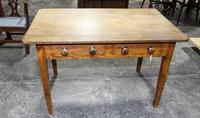 An American Walnut Worktable Height 29 1/2 x width 46 1/4 x depth 28 3/8 inches. — LATE 19TH/EARLY 20TH CENTURY