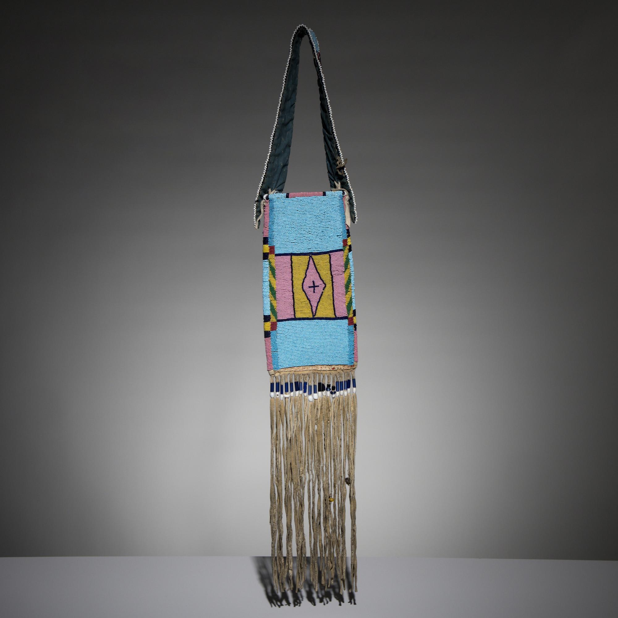 Apsáalooke [Crow] Beaded Hide Mirror Bag