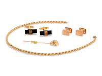 A Collection of Yellow Gold Jewelry,