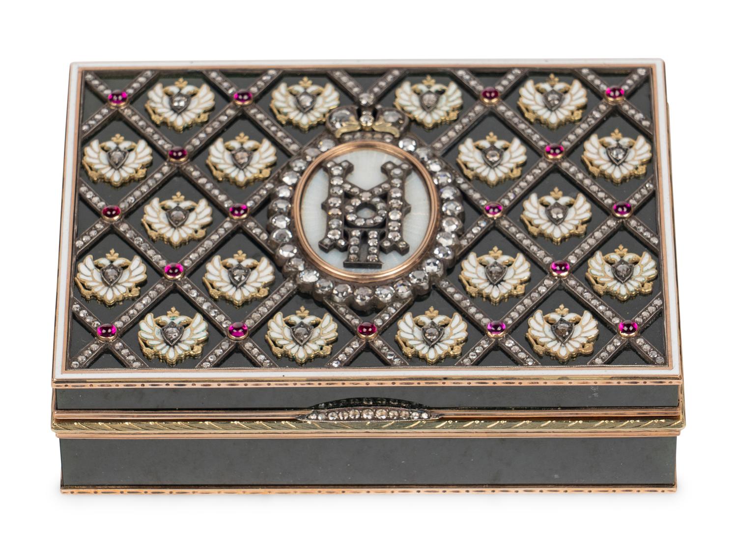 A 14 Karat Gold, Diamond and Guilloché Enamel Inset Hardstone Snuff Box