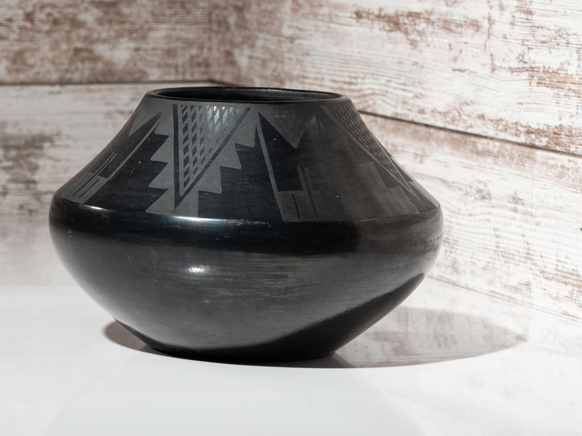 Blackware Pottery 1923-1925