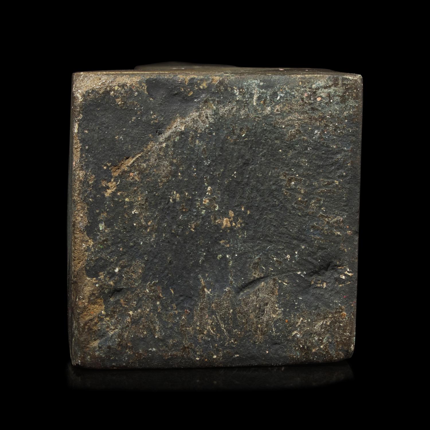 A Khmer Stone Lingam, C. 12th-13th Century 十二-十三世紀 高棉石雕林伽