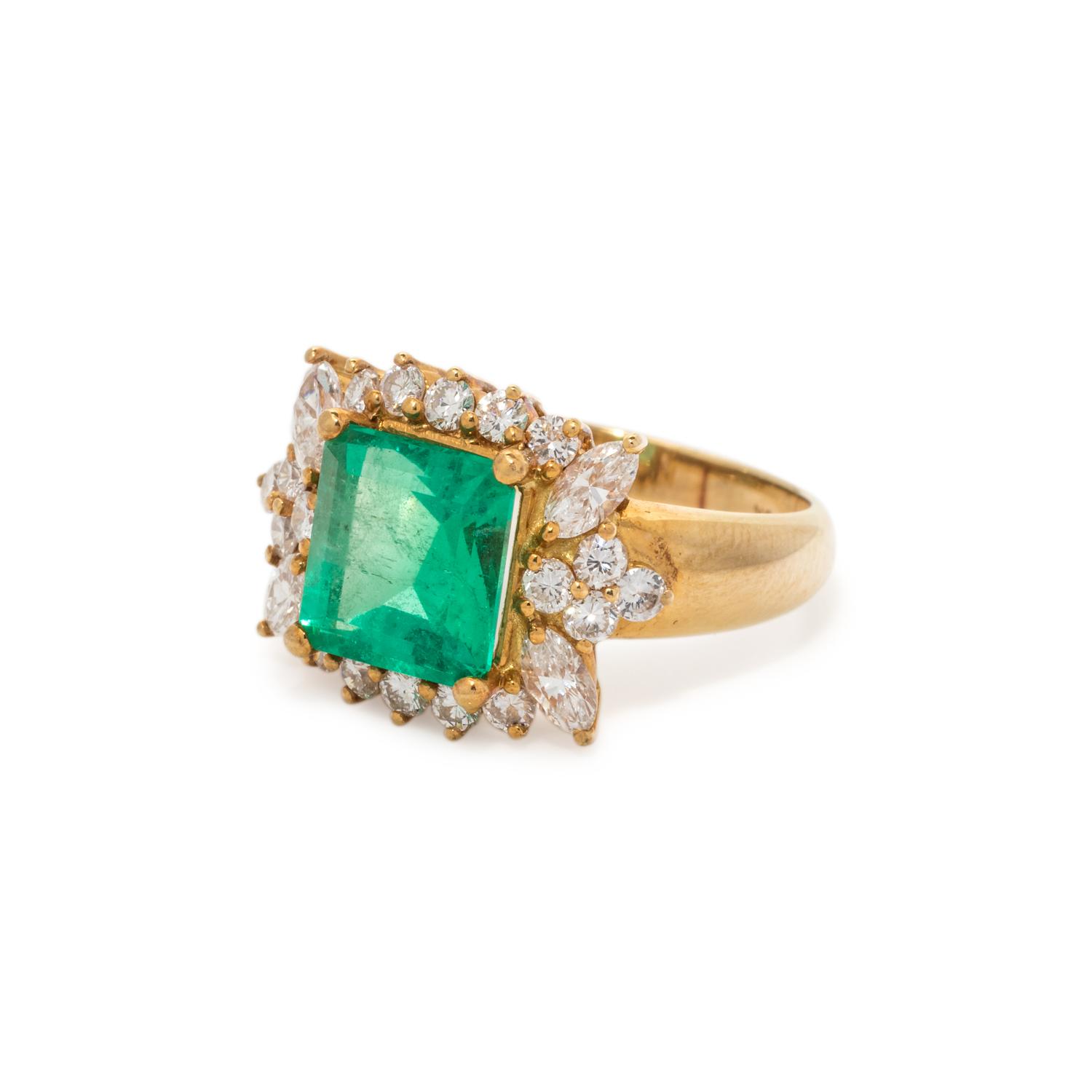 EMERALD AND DIAMOND RING