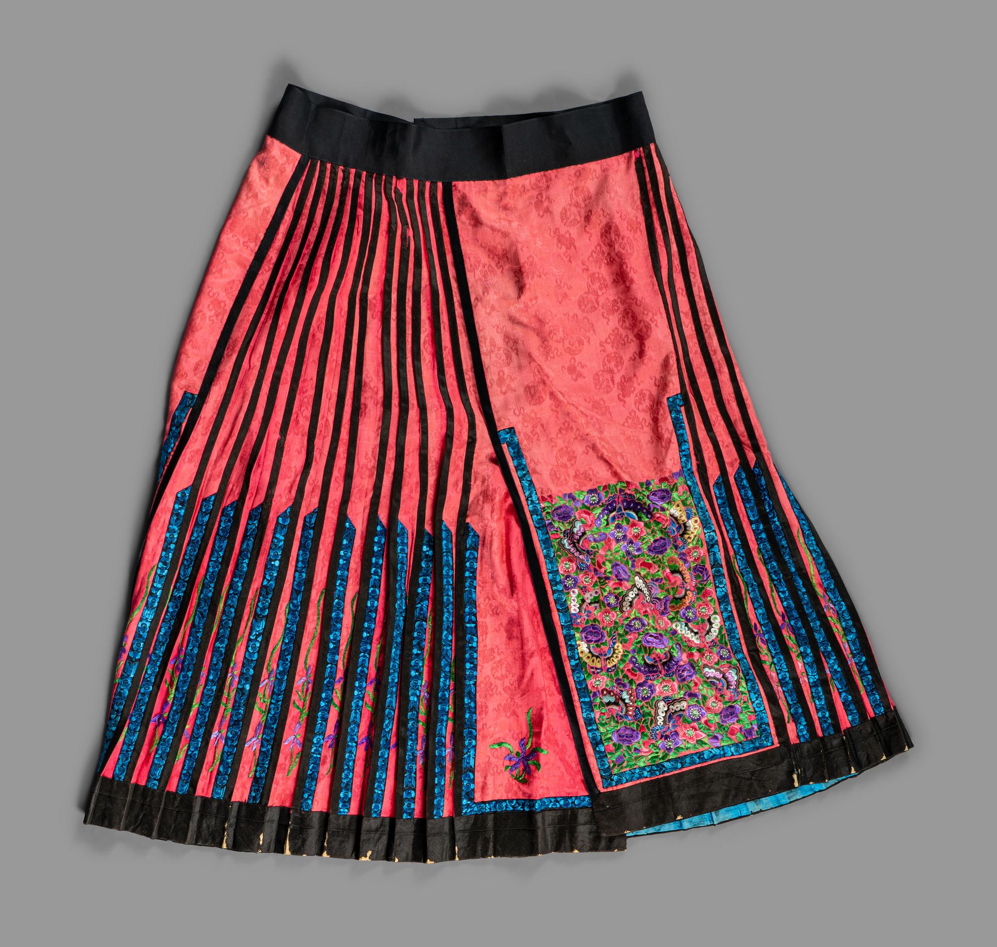 Three Chinese Silk Embroidered Articles