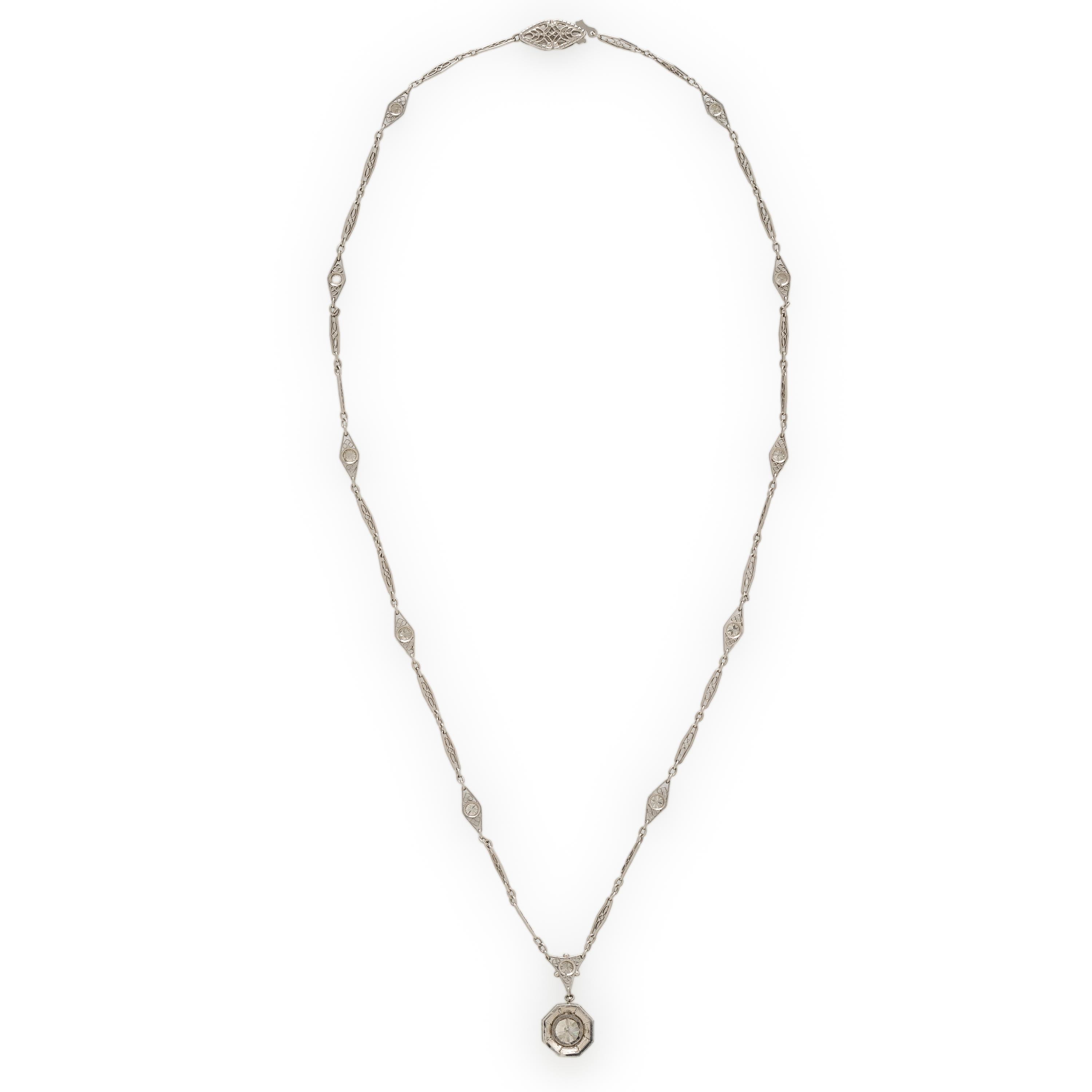DIAMOND AND PLATINUM NECKLACE