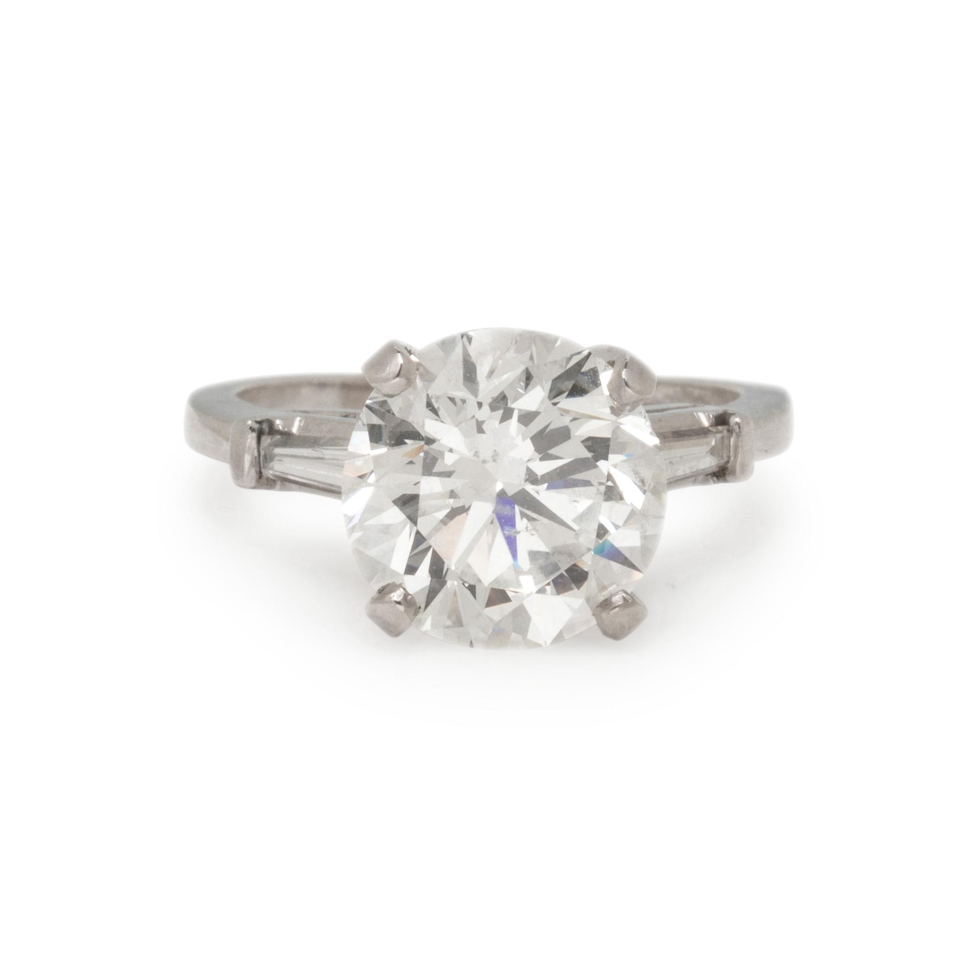 DIAMOND RING