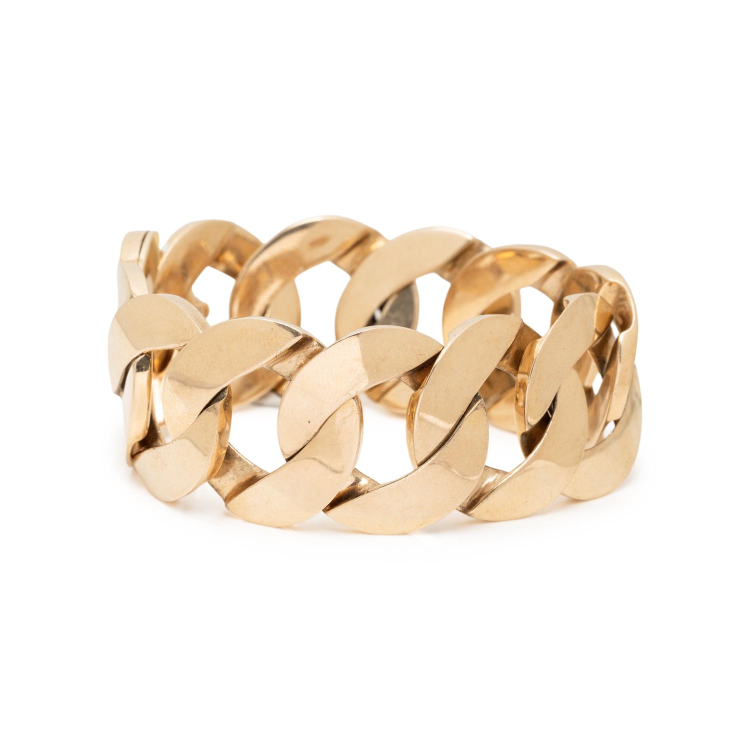 TIFFANY & CO., YELLOW GOLD CURB LINK BRACELET