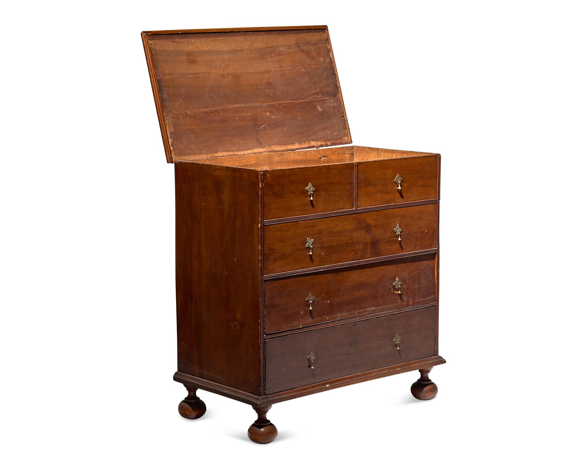 A William & Mary Maple Mule Chest, New England, Circa 1720