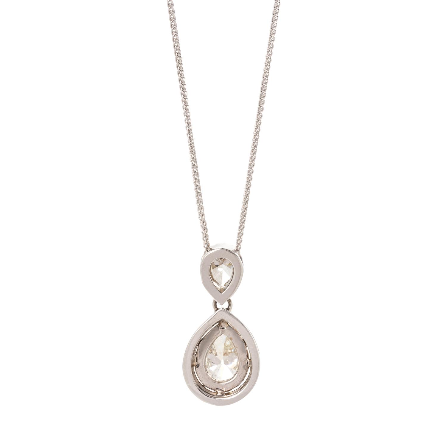 DIAMOND PENDANT/NECKLACE