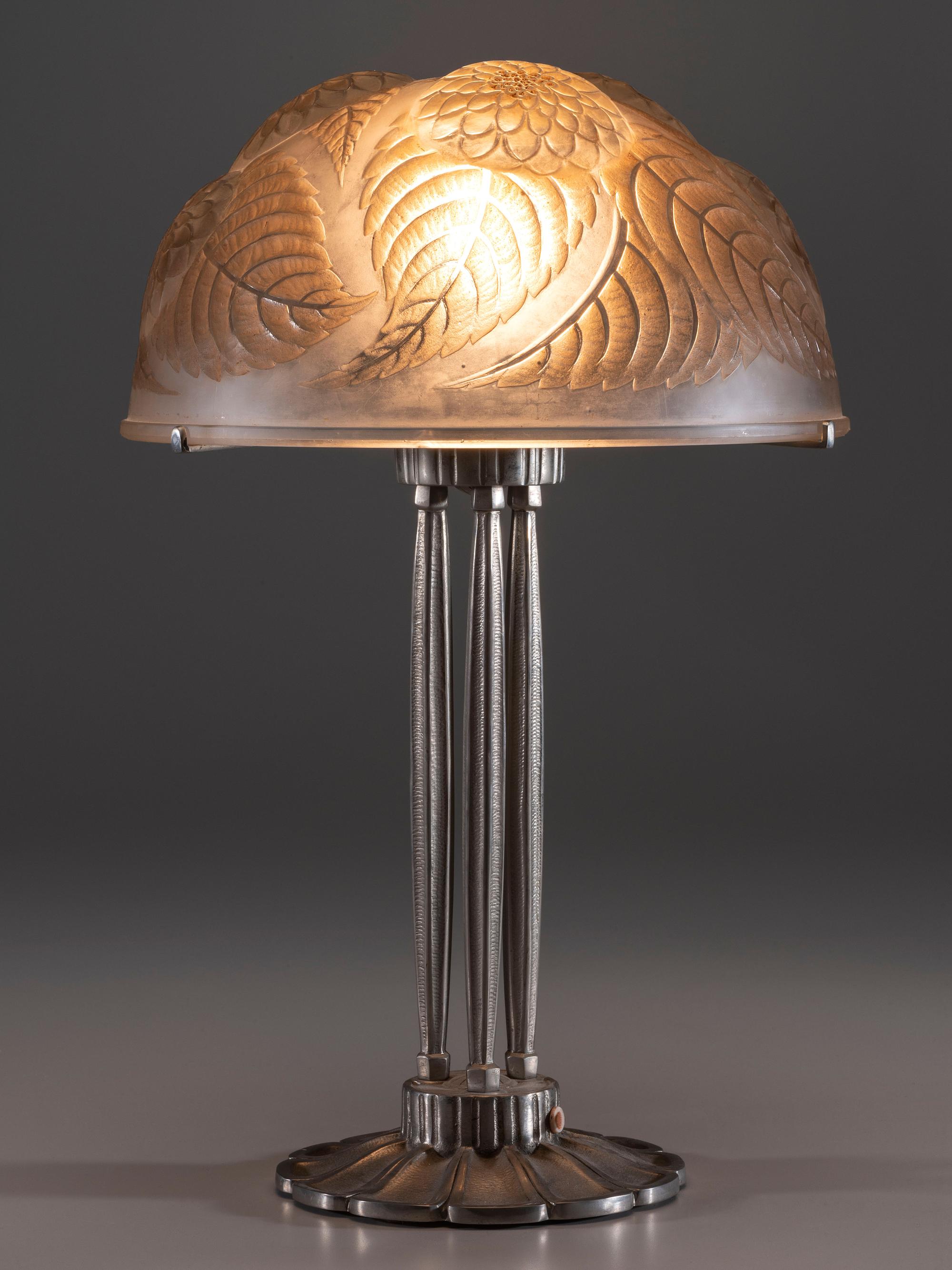 Dahlia Table Lamp