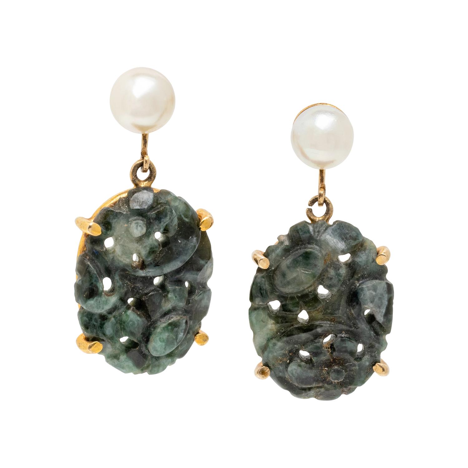 JADE, CULTURED PEARL, AND YELLOW GOLD EARRINGS AND BRACELET