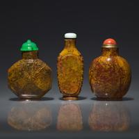 Three Chinese Jasper Snuff Bottles, 18th-19th Century — 清中期 羊肝瑪瑙鼻煙壺三支