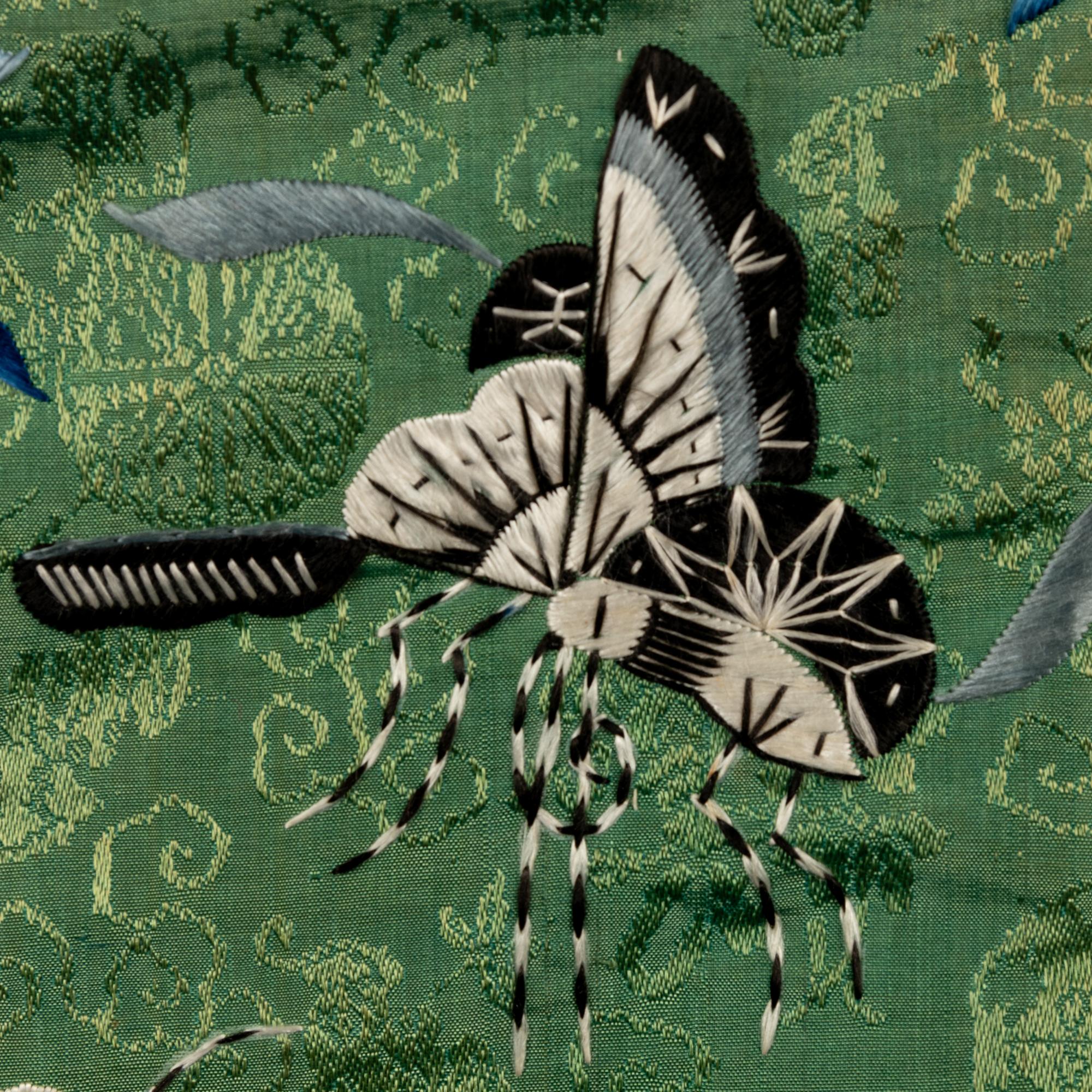 A Chinese Apple Green Ground Embroidered 'Peonies and Insects' Silk Lady's Robe, Changyi, 19th Century 清晚期 蘋果綠地綉牡丹草蟲氅衣