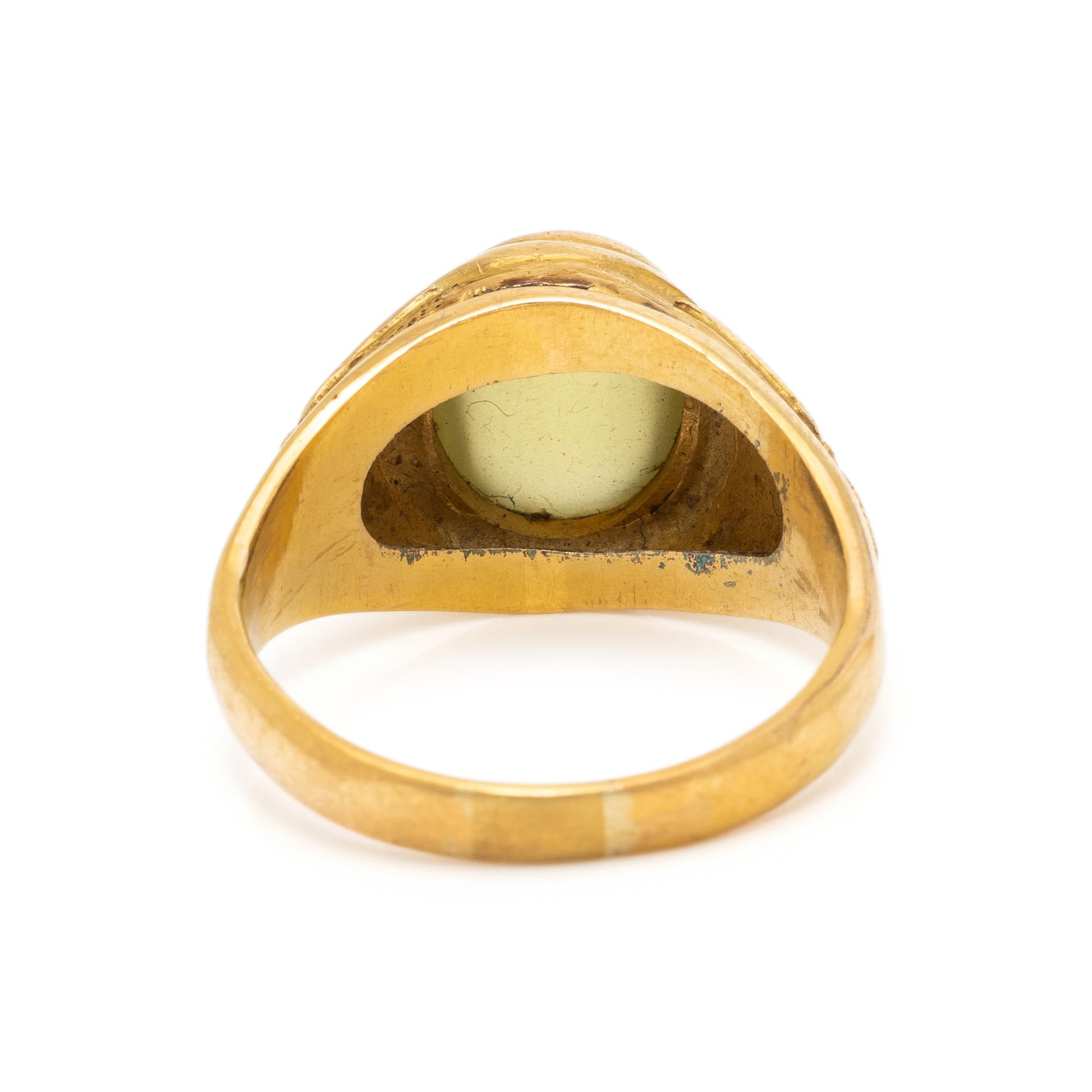 CAT'S EYE CHRYSOBERYL AND YELLOW GOLD RING