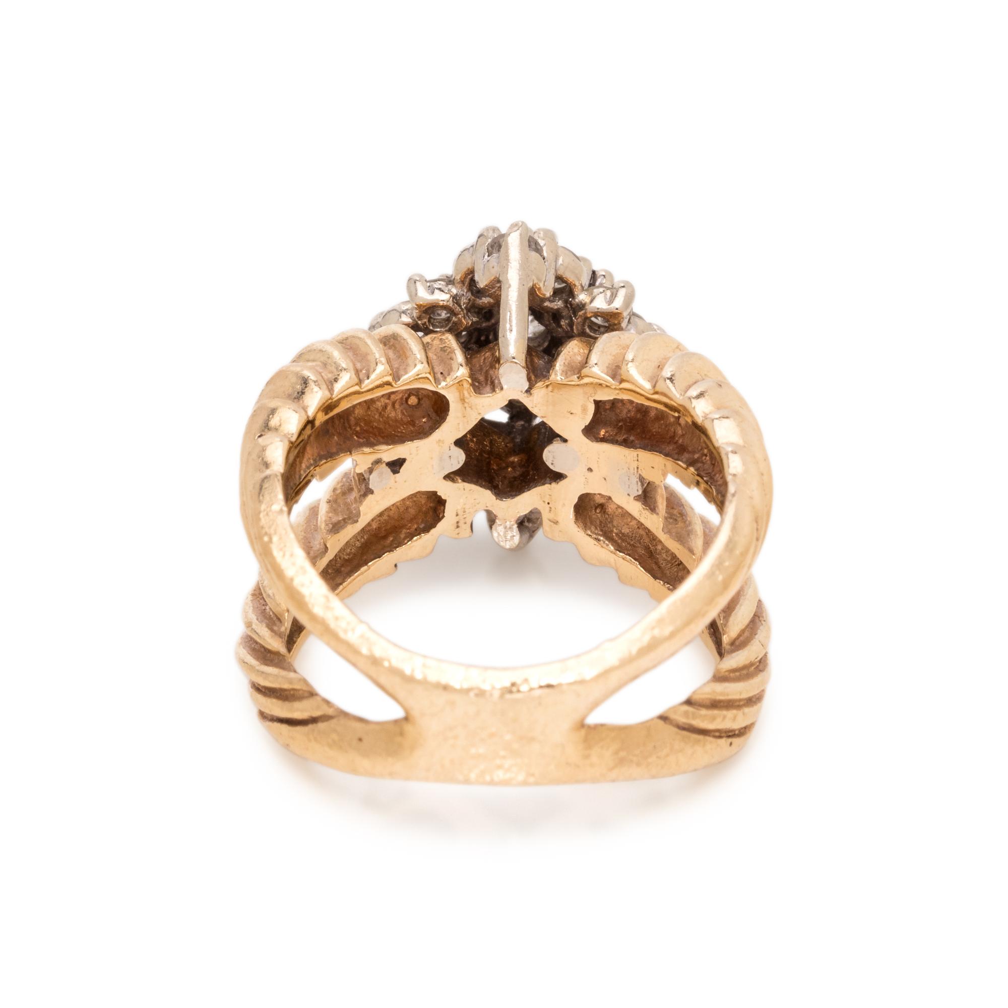 BICOLOR GOLD AND DIAMOND RING