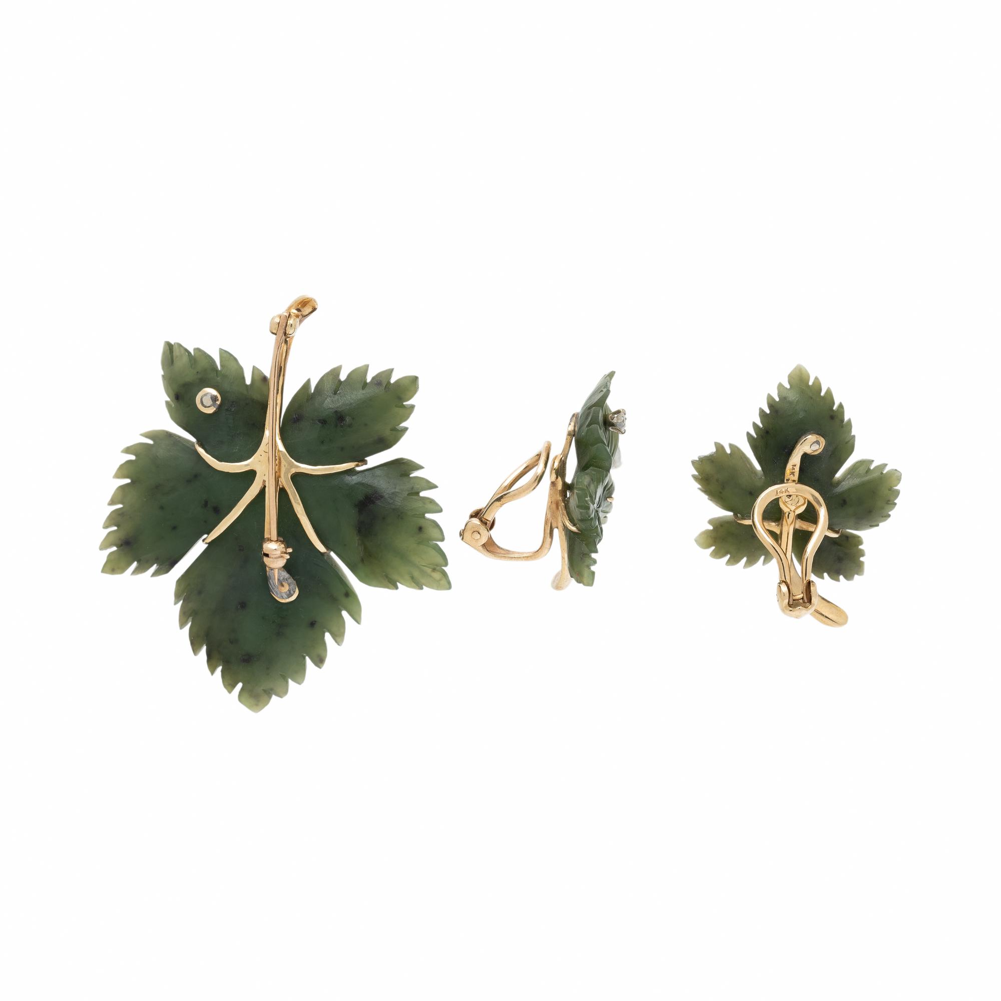 NEPHRITE JADE, DIAMOND, AND YELLOW GOLD CARVED LEAF EARRINGS AND BROOCH SET