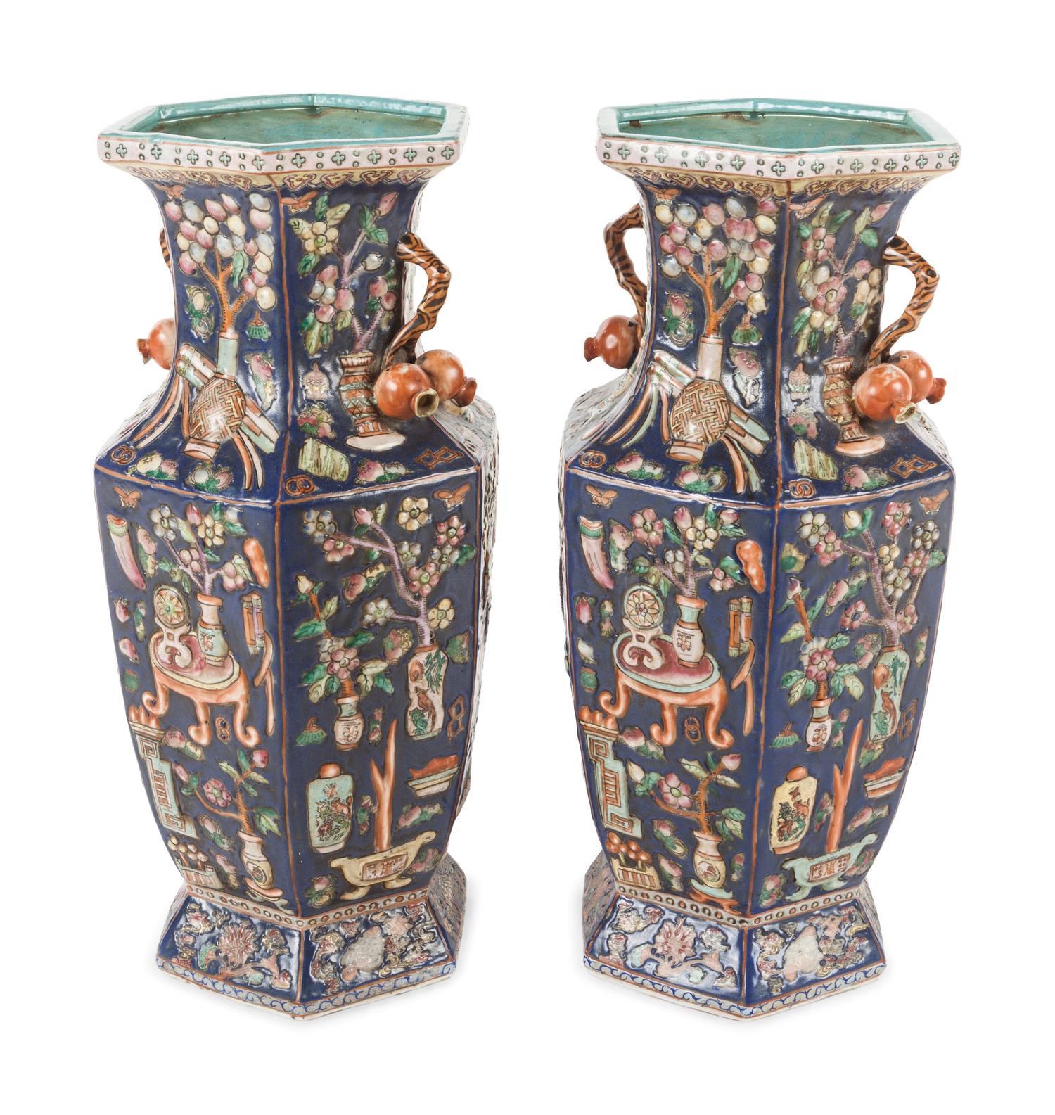 A Pair of Chinese Export Porcelain Vases